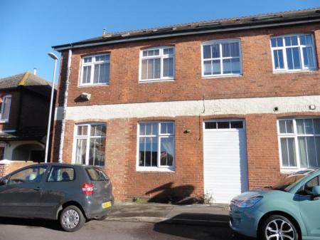1 bedroom Apartment to let in New Borough Road, Wimborne