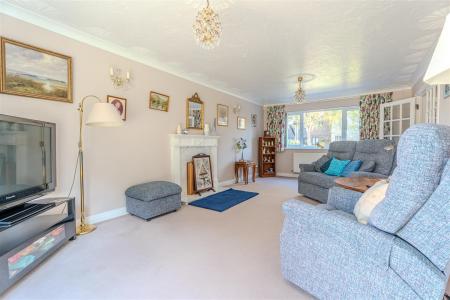 4 bedroom Detached house for sale in Hobbs Park, St. Leonards
