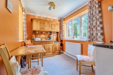 4 bedroom Detached house for sale in Hobbs Park, St. Leonards