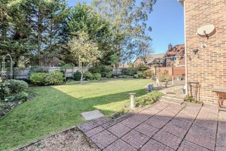 4 bedroom Detached house for sale in Hobbs Park, St. Leonards