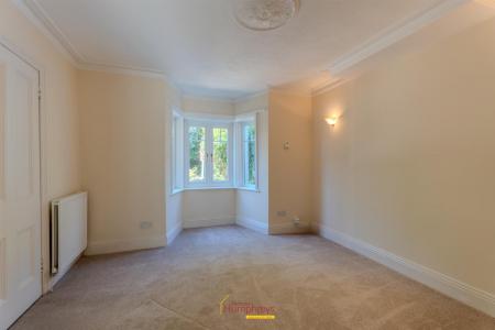 3 bedroom Semi-detached house to let in Greenhill Close, Wimborne