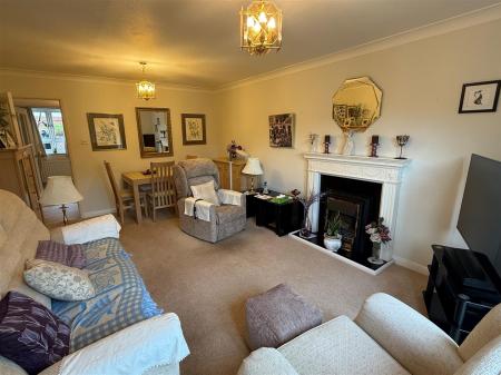 2 bedroom Apartment to let in Grammar School Lane, Wimborne