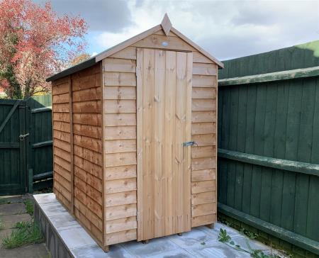 2 bedroom Semi-detached bungalow to let in Cuthbury Gardens, Wimborne