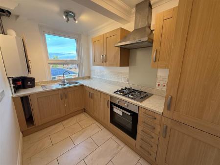 2 bedroom Apartment to let in SUBERB APARTMENT, WIMBORNE