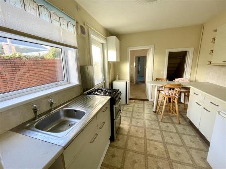 3 bedroom Semi-detached house for sale in Leigh Road, Wimborne