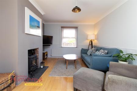 3 bedroom Detached house for sale in Wimborne Road, Colehill