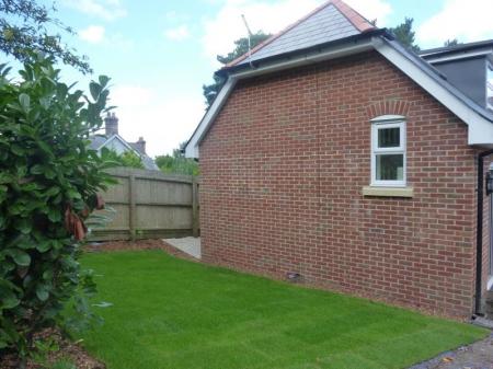1 bedroom Detached house to let in RINGWOOD ROAD ST IVES