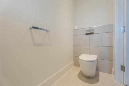 3 bedroom Detached house to let in Churchill Close, Sturminster Marshall, Wimborne