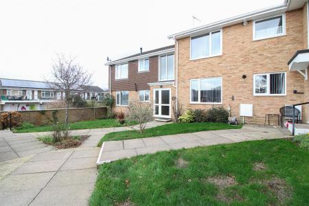 2 bedroom Apartment to let in MERLEY LANE, MERLEY WIMBORNE