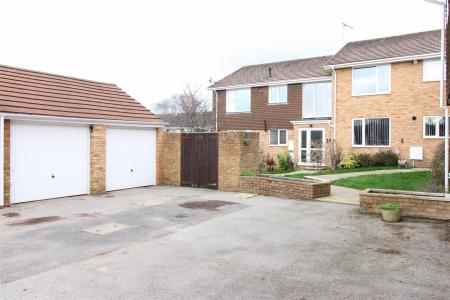 2 bedroom Apartment to let in MERLEY LANE, MERLEY WIMBORNE