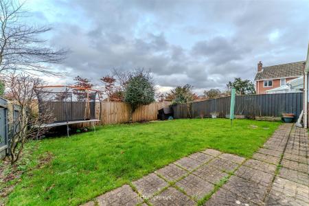 3 bedroom Detached house for sale in Corfe Halt Close, Corfe Mullen, Wimborne