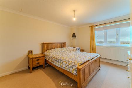 3 bedroom Detached house for sale in Corfe Halt Close, Corfe Mullen, Wimborne