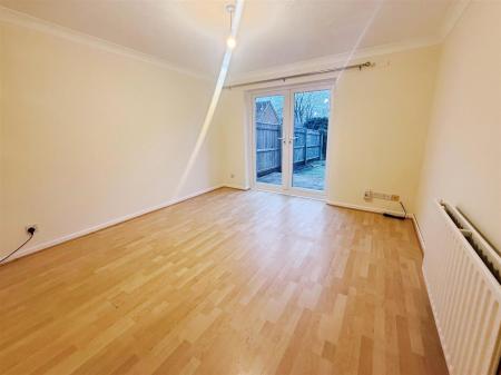 2 bedroom Detached house to let in RADIPOLE ROAD, CANFORD HEATH,