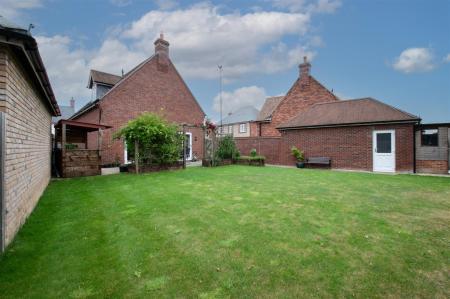 3 bedroom Detached house for sale in Constance Road, Wimborne