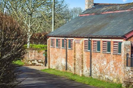 5 bedroom Detached house to let in Willett Road, Ashington, Wimborne