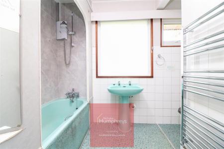 2 bedroom Detached bungalow to let in Cedar Drive, Wimborne