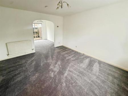 3 bedroom Semi-detached house to let in Vallis Close, Poole