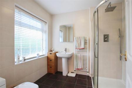 4 bedroom Detached house to let in Marlborough Place, Wimborne