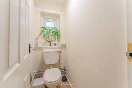 2 bedroom Apartment for sale in Redcotts Lane, Wimborne