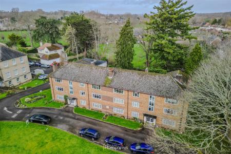 2 bedroom Apartment for sale in Redcotts Lane, Wimborne