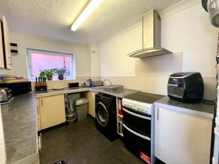 1 bedroom Apartment for sale in GRIFFIN COURT, WIMBORNE