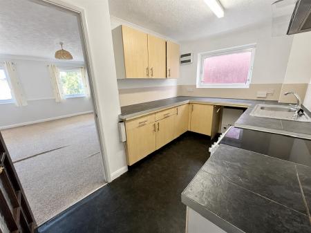 1 bedroom Apartment for sale in GRIFFIN COURT, WIMBORNE