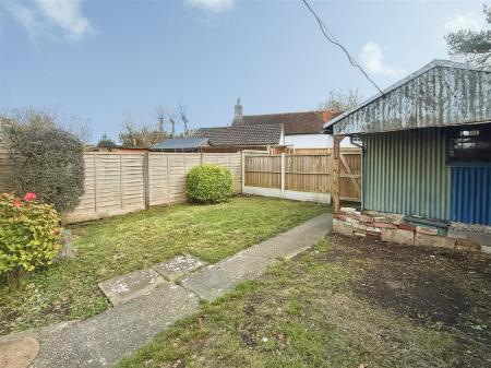 3 bedroom End of terrace house to let in WIMBORNE ROAD, COLEHILL