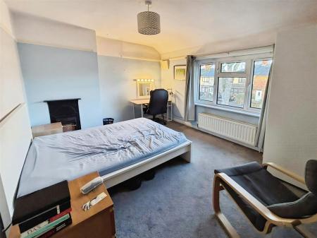 2 bedroom Terraced House to let in Harcourt Road, Birmingham