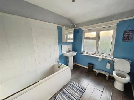 2 bedroom Terraced House to let in Harcourt Road, Birmingham