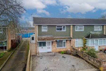 3 bedroom End of terrace house for sale in Selkirk Close, Merley, Wimborne