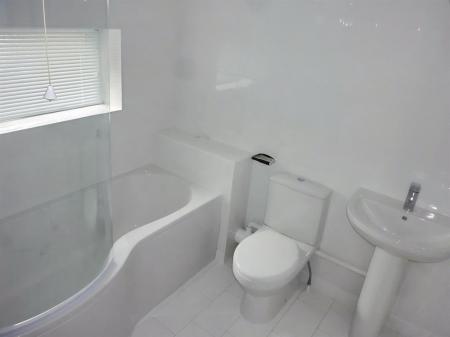 2 bedroom End of terrace house to let in JULIANS ROAD,WIMBORNE