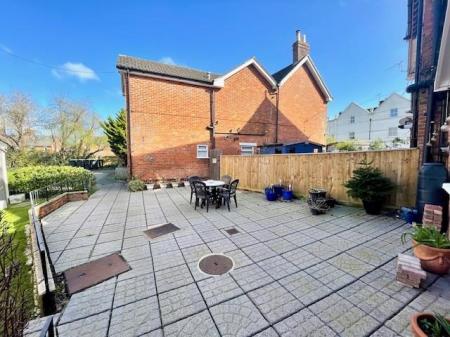 1 bedroom Property for sale in New Borough Road, Wimborne