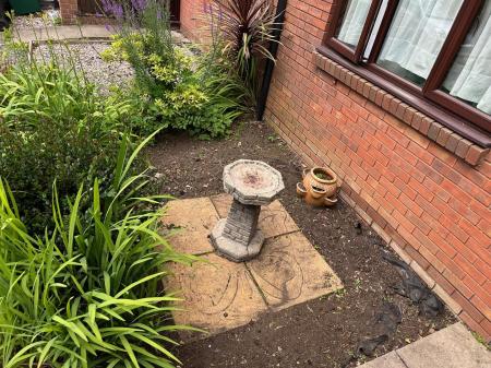 1 bedroom Apartment to let in Cuthbury Gardens, Wimborne