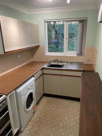 1 bedroom Apartment to let in Cuthbury Gardens, Wimborne