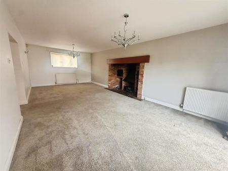 3 bedroom Detached house to let in Redcotts Lane, Wimborne