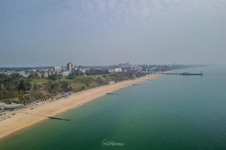 2 bedroom Apartment for sale in Durley Gardens, Bournemouth