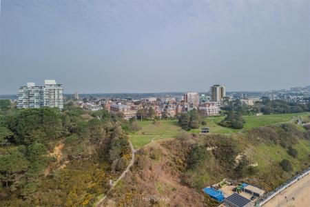 2 bedroom Apartment for sale in Durley Gardens, Bournemouth