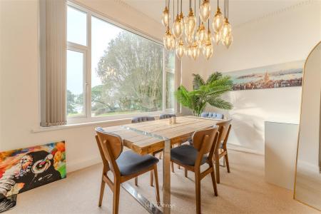 2 bedroom Apartment for sale in Durley Gardens, Bournemouth