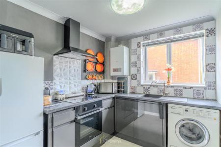 2 bedroom Property for sale in Allenview Road, Wimborne