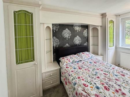 4 bedroom Detached house to let in Leigh Lane, Wimborne