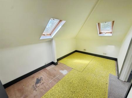 4 bedroom Detached house to let in Leigh Lane, Wimborne