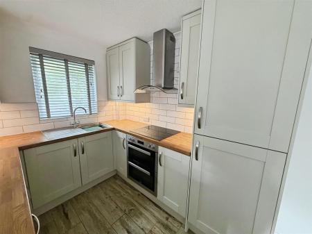 1 bedroom Apartment to let in Allenview Road, Wimborne