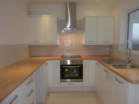 2 bedroom Detached bungalow to let in VENNING AVENUE, BEAR CROSS