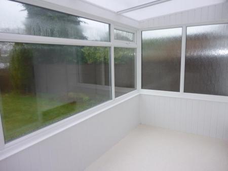 2 bedroom Detached bungalow to let in VENNING AVENUE, BEAR CROSS