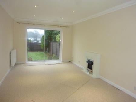 2 bedroom Detached bungalow to let in VENNING AVENUE, BEAR CROSS