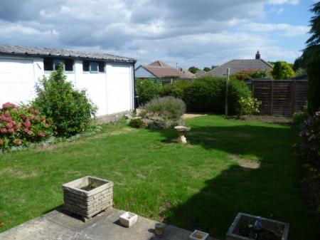 2 bedroom Detached bungalow to let in VENNING AVENUE, BEAR CROSS