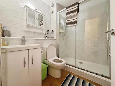 1 bedroom Apartment to let in Allenview Road, Wimborne