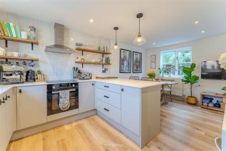 2 bedroom Town house for sale in Millstream Close, Wimborne