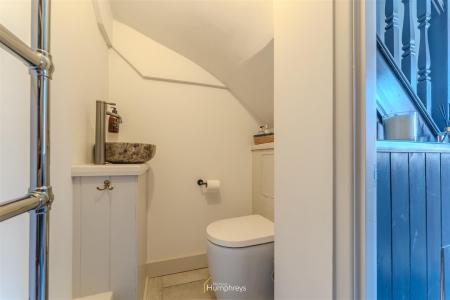 2 bedroom Town house for sale in Millstream Close, Wimborne