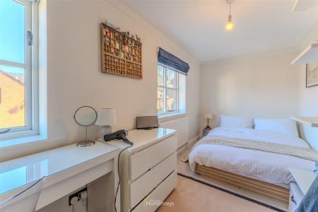 2 bedroom Town house for sale in Millstream Close, Wimborne